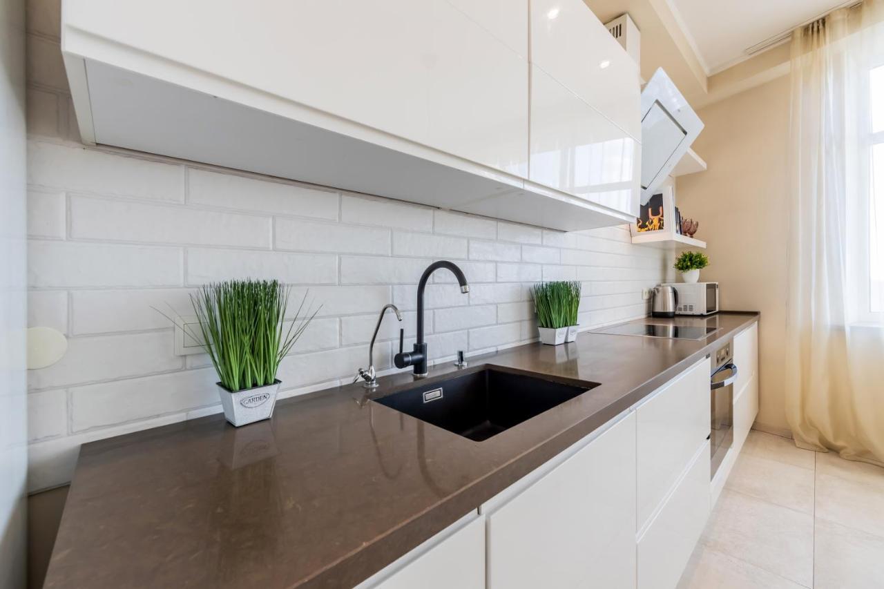 центр, 20 поверх! 2к із панорамою Apartment *
