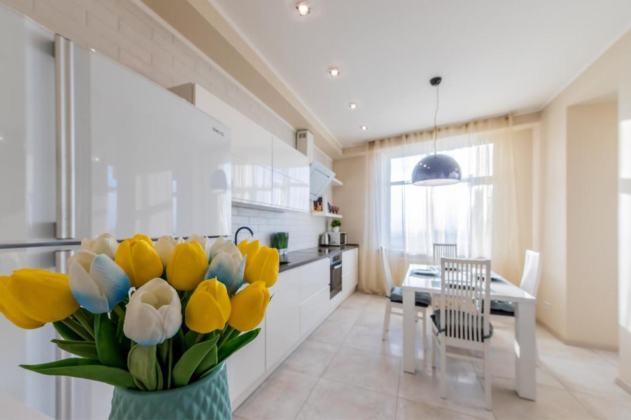 Apartment центр, 20 поверх! 2к із панорамою Kyiv