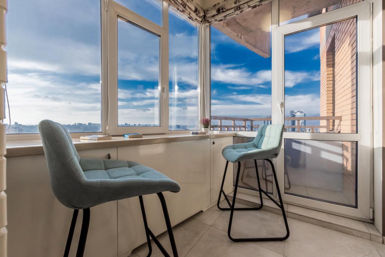 центр, 20 поверх! 2к із панорамою Apartment *