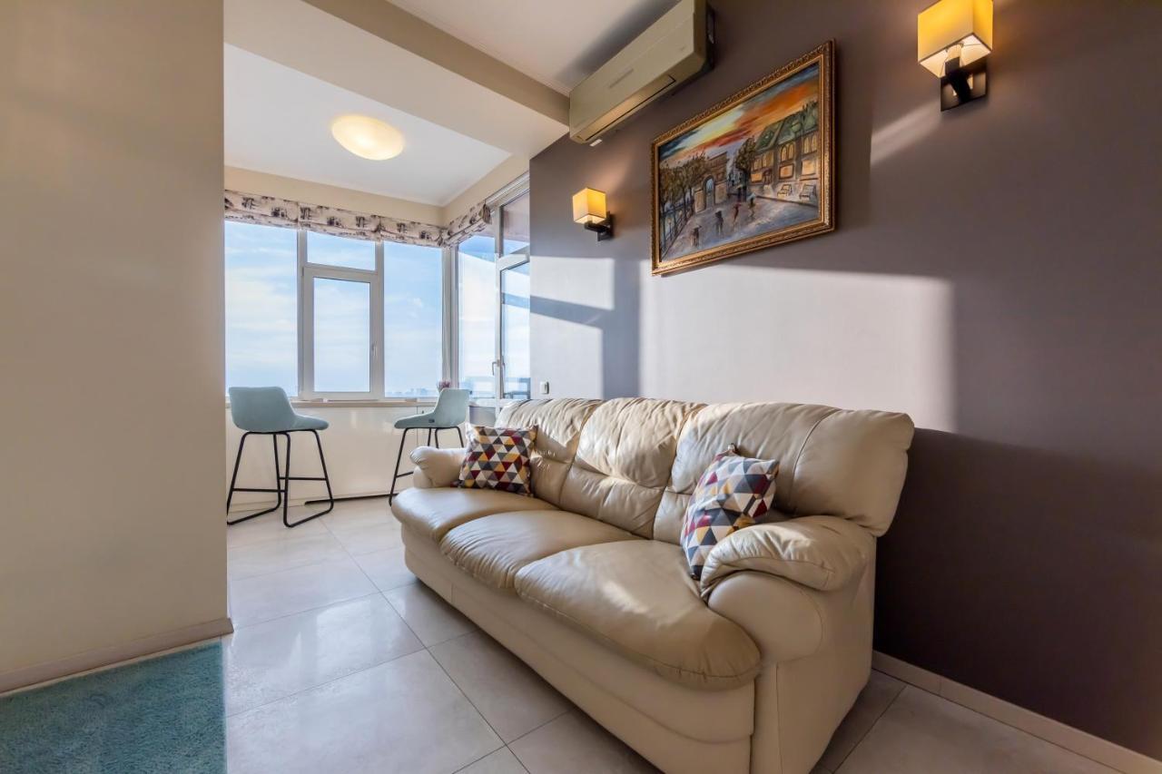 Apartment центр, 20 поверх! 2к із панорамою Kyiv